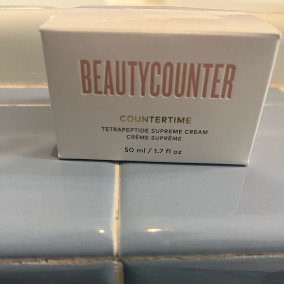 Beautycounter Tetrapeptide Supreme Cream - Picture 1 of 6